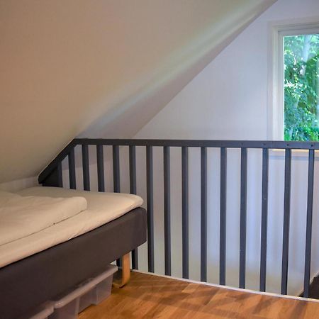 2 Bedroom Amazing Home In Fjaelkinge Luaran gambar